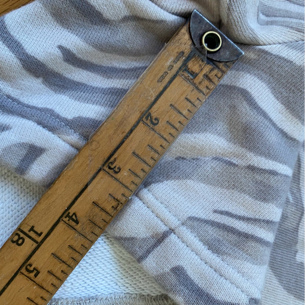 Sweaty Betty Grey Zebra Organic Cotton French Terry Shorts - Picture 9 of 11